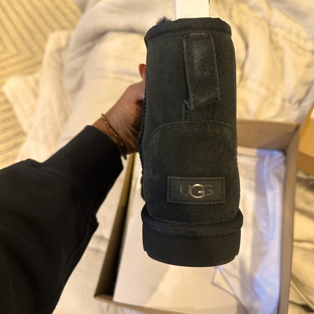 UGG Classic Mini boots (BNIB)